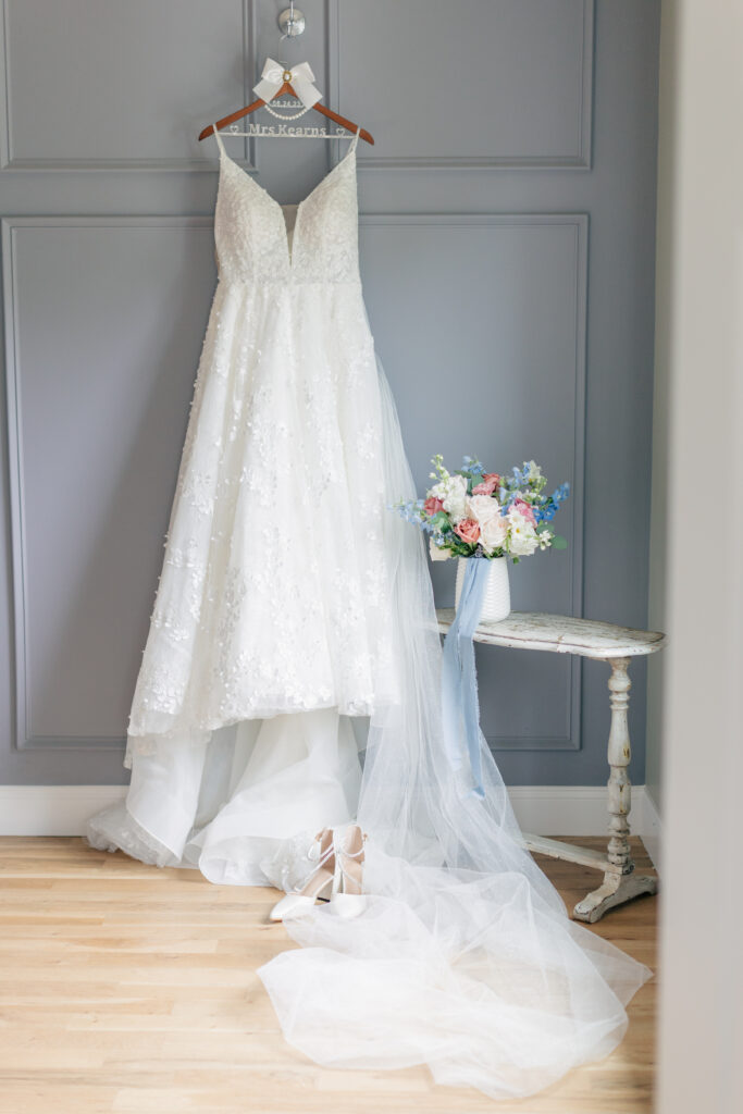 Top 5 Essential Items to Include for Wedding Details; Raleigh, North Carolina wedding and portrait photographer; Glynnis Christensen