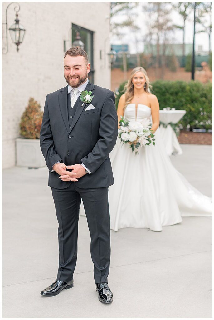 Winter Wedding at The Maxwell; Raleigh, North Carolina wedding photographer; Glynnis Christensen; Raleigh wedding photography