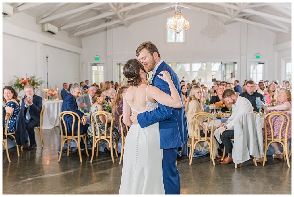 Spring Wedding at The Merrimon-Wynne House; Raleigh, North Carolina Wedding Photographer; Glynnis Christensen; Raleigh Wedding Photography